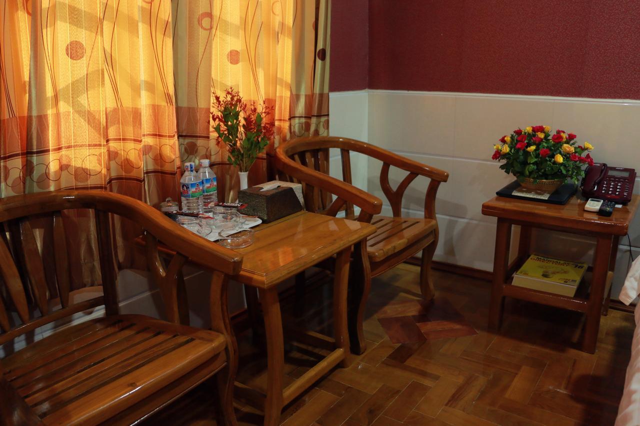 Hotel Shwe Pyi Tan Mandalay Exterior photo