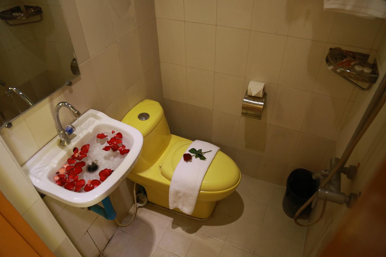 Hotel Shwe Pyi Tan Mandalay Exterior photo