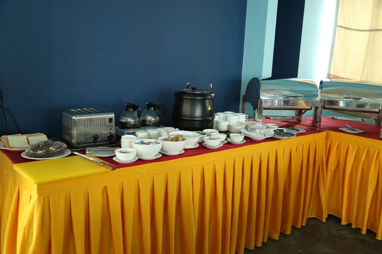 Hotel Shwe Pyi Tan Mandalay Exterior photo