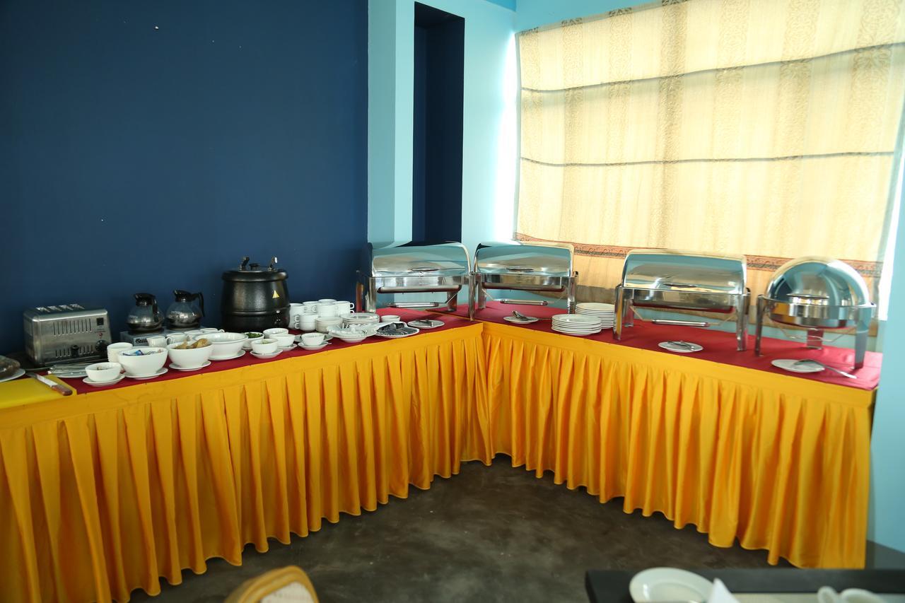 Hotel Shwe Pyi Tan Mandalay Exterior photo