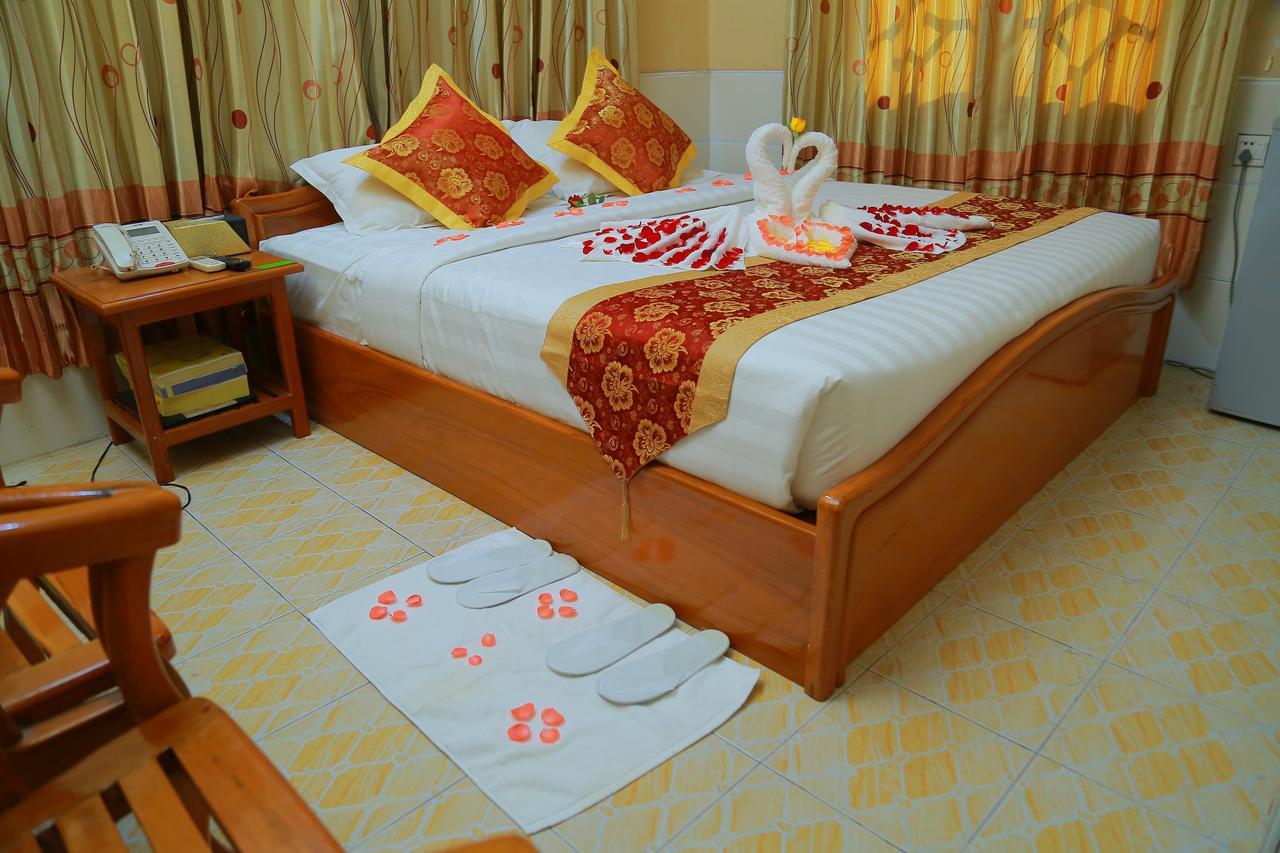 Hotel Shwe Pyi Tan Mandalay Exterior photo